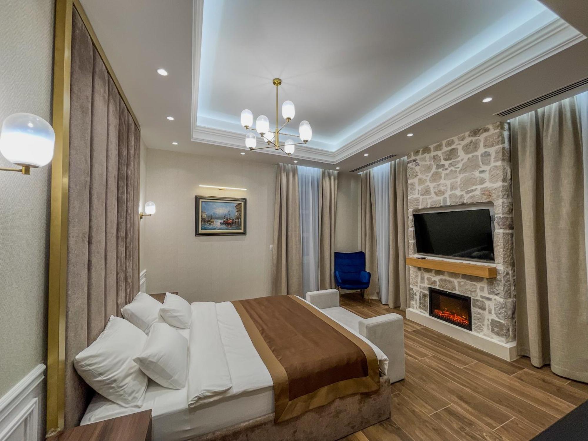 Hive Luxury Suites By Mn Property Kotor Exterior foto